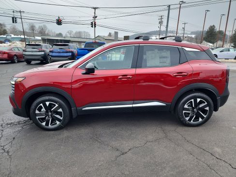 New 2026 Nissan Kicks SV image 5