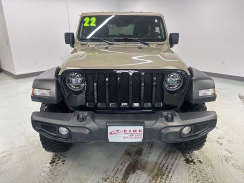 Used 2022 Jeep Wrangler Willys image 3