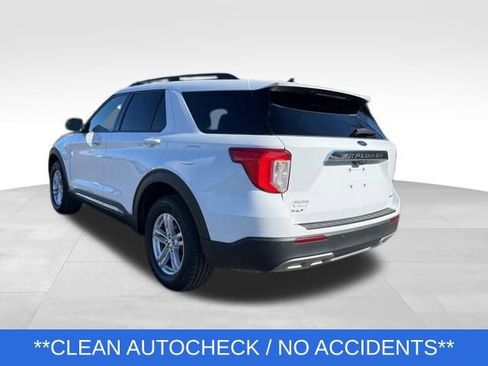 Certified 2023 Ford Explorer XLT w/ Equipment Group 202A image 4