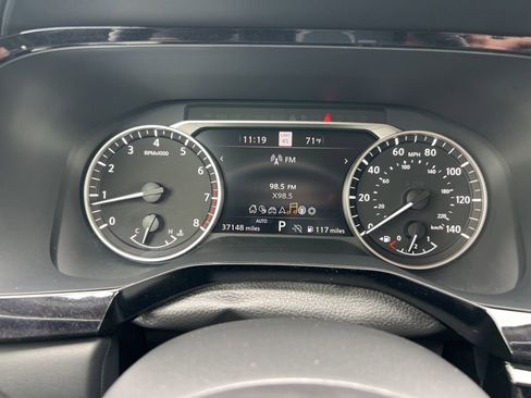 Used 2023 Nissan Pathfinder SL AWD/4WD image 55