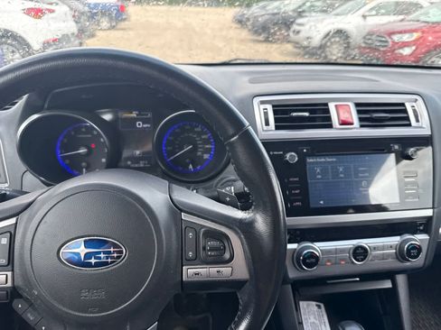 Used 2016 Subaru Outback 3.6R Limited AWD/4WD image 19
