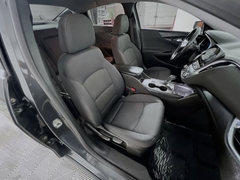 Used 2016 Chevrolet Malibu LT image 31