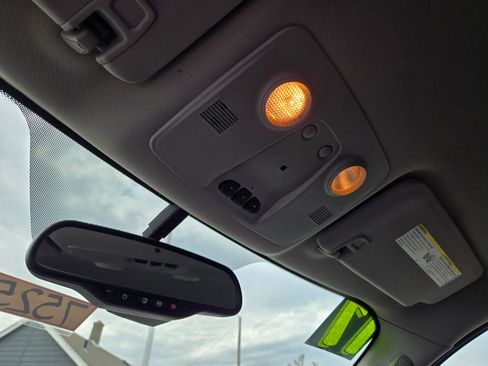 Used 2017 GMC Acadia Limited SLT image 36