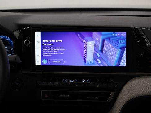 Used 2026 Toyota Camry XLE w/ Premium Plus Package image 15