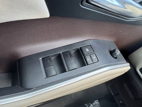 Certified 2022 Toyota Highlander XLE image 37