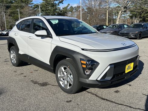 New 2026 Hyundai Kona SE image 9