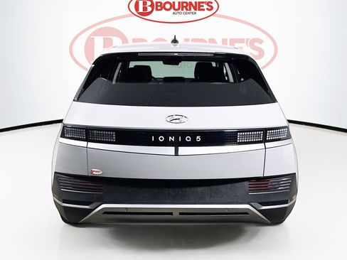 Used 2024 Hyundai Ioniq 5 SE image 8