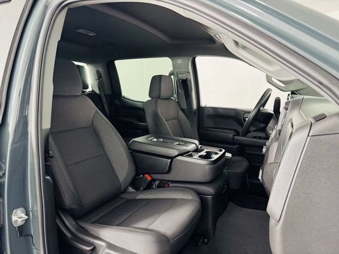 Used 2025 Chevrolet Silverado 1500 Custom Trail Boss w/ LPO, Dark Essentials Package AWD/4WD image 28