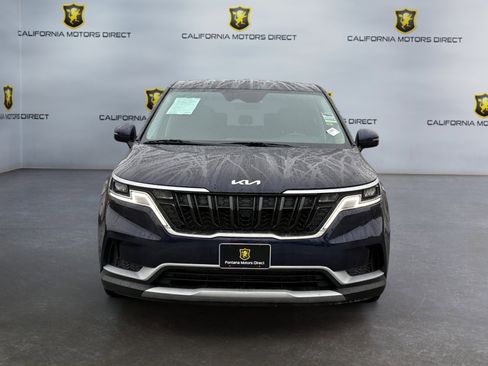 Used 2024 Kia Carnival LX image 8