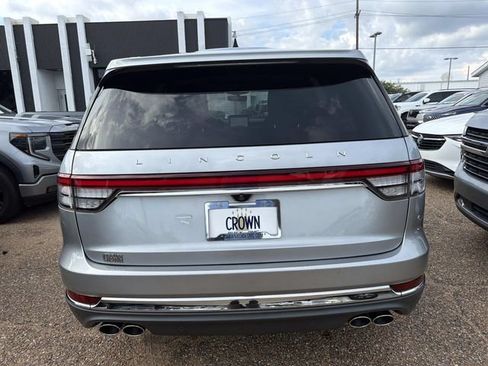 Used 2024 Lincoln Aviator Reserve w/ Equipment Group 201A RWD image 8