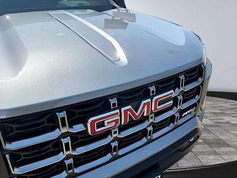 New 2026 GMC Canyon AT4 AWD/4WD image 36