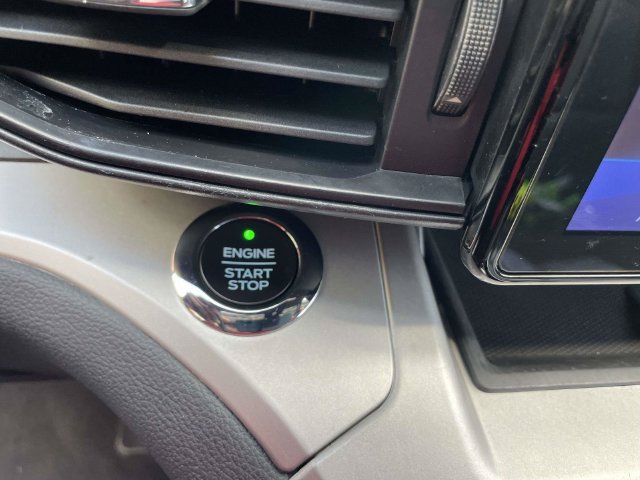 Used 2020 Ford Explorer XLT RWD image 32