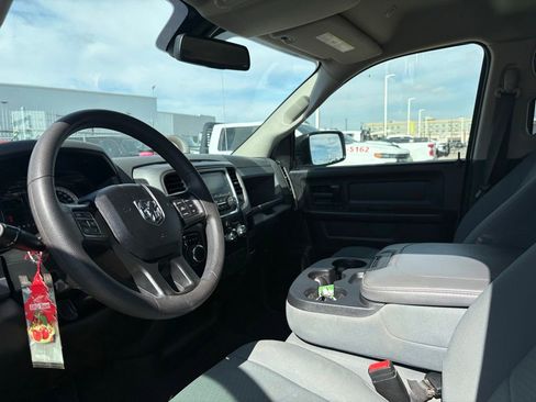 Used 2020 RAM 1500 Tradesman w/ Chrome Plus Package RWD image 10
