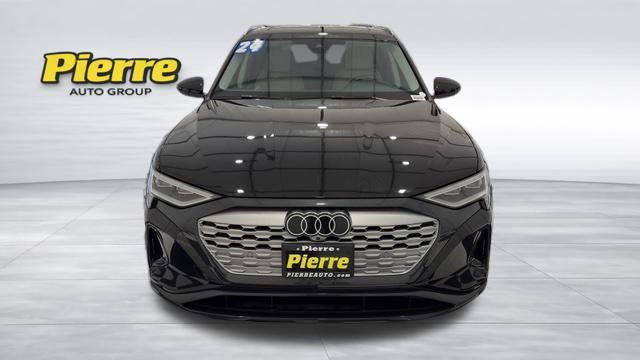 Used 2024 Audi Q8 e-tron Premium Plus w/ Premium Plus Package AWD/4WD image 10