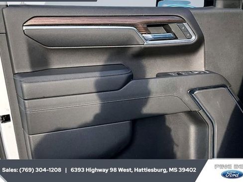 Used 2023 Chevrolet Silverado 1500 LT image 18