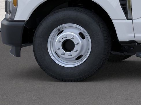 New 2025 Ford F350 XL RWD image 19