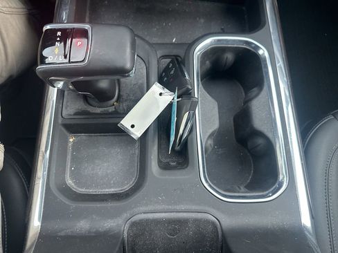 Used 2025 GMC Sierra 1500 SLT w/ SLT Premium Plus Package image 23