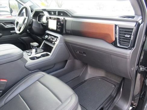 Used 2024 GMC Sierra 1500 Denali w/ Denali Reserve Package AWD/4WD image 11
