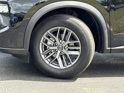 Certified 2025 Nissan Rogue S image 42