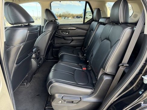 Used 2023 Honda Pilot Elite image 13