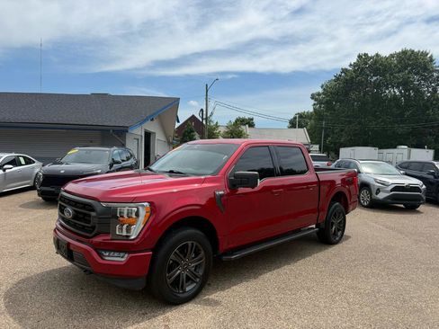 Used 2022 Ford F150 XLT w/ Equipment Group 302A High AWD/4WD image 3