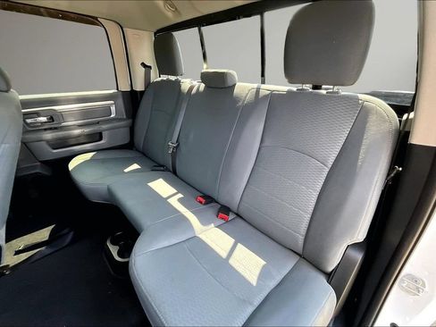 Used 2018 RAM 2500 SLT w/ Snow Chief Group AWD/4WD image 22