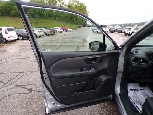 Used 2026 Subaru Forester Premium AWD/4WD image 22