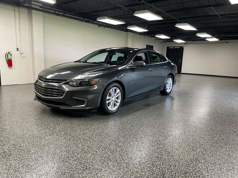 Used 2016 Chevrolet Malibu LT FWD image 10