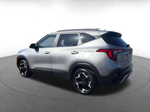 Used 2025 Kia Seltos S FWD image 10
