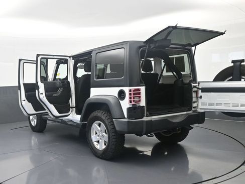 Used 2018 Jeep Wrangler Unlimited Sport S AWD/4WD image 71