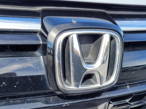 Used 2020 Honda CR-V Touring image 2