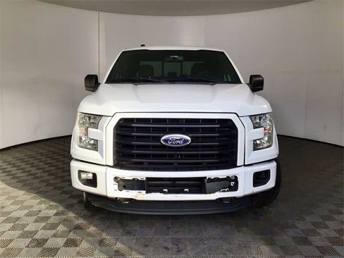 Used 2016 Ford F150 XLT w/ Equipment Group 302A Luxury image 4