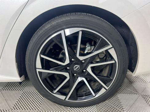 Used 2024 Nissan Sentra SR FWD image 13