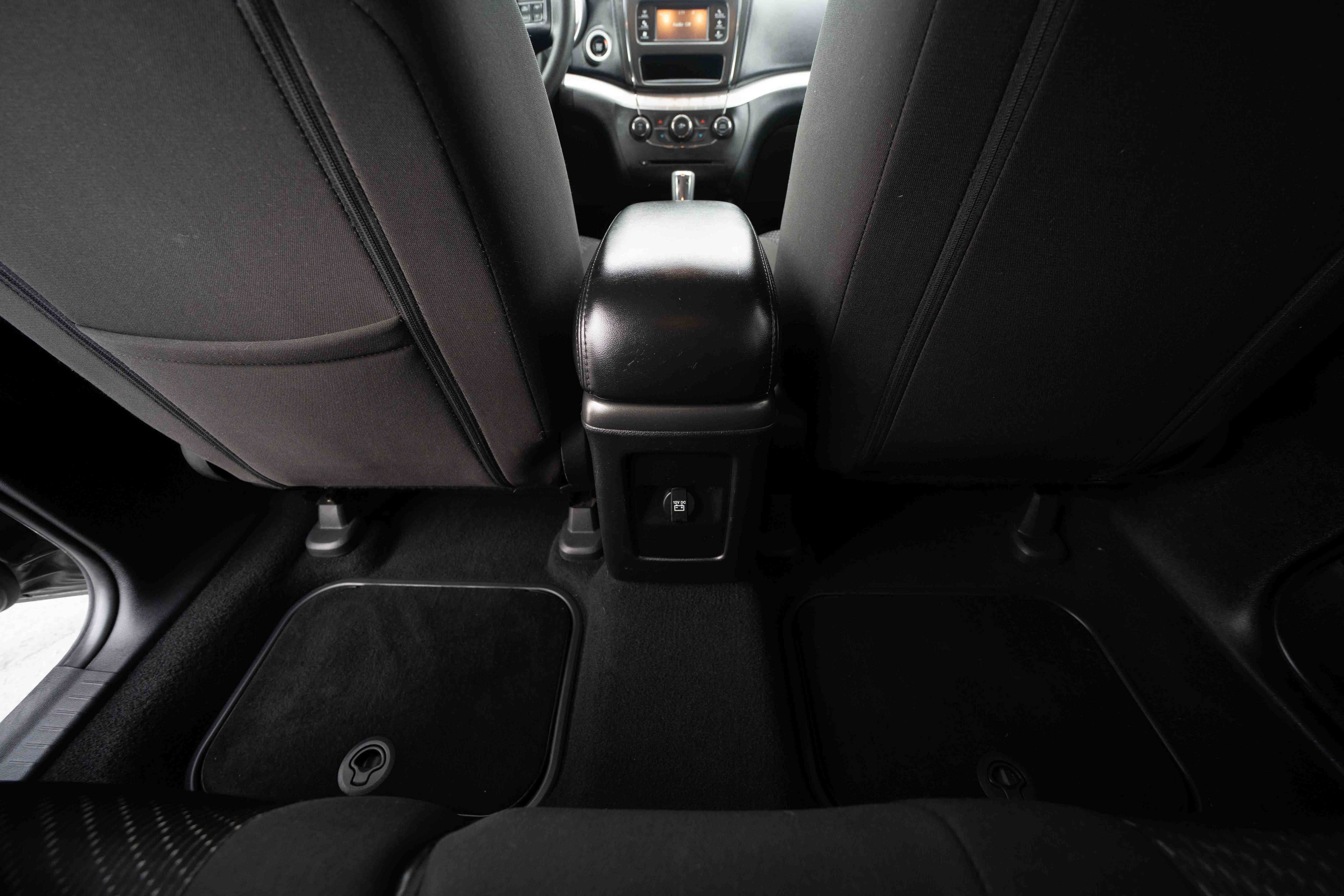 Used 2019 Dodge Journey SE FWD image 21
