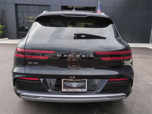 Certified 2023 Genesis Electrified GV70 Advanced image 5
