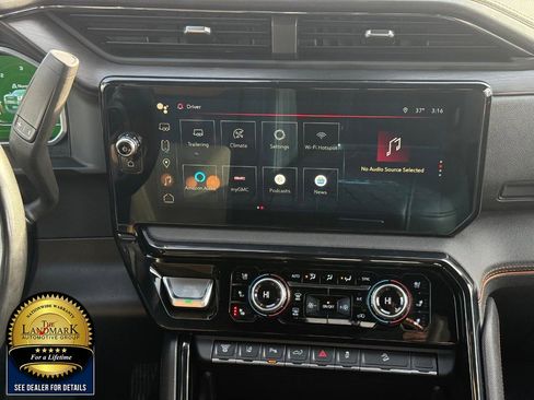 Used 2024 GMC Sierra 2500 AT4 w/ AT4 Premium Plus Package image 20