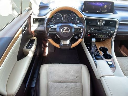 Used 2018 Lexus RX 350L FWD image 19