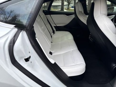 Used 2018 Tesla Model S 75D image 10