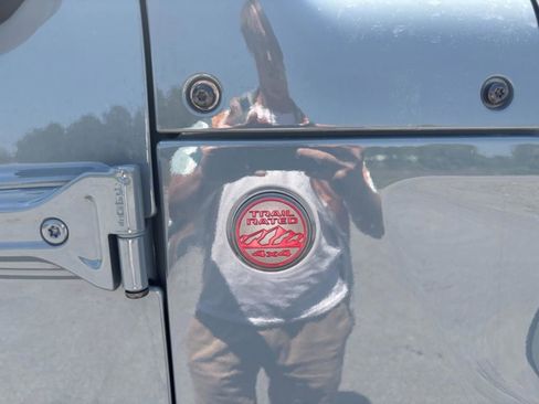 Used 2024 Jeep Wrangler Unlimited Rubicon image 45