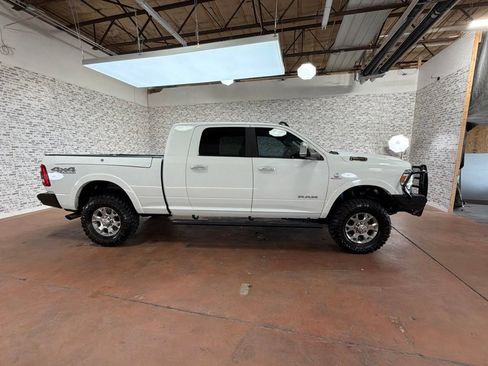 Used 2022 RAM 2500 Laramie w/ Safety Group B AWD/4WD image 8