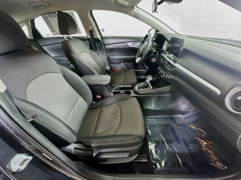 Used 2024 Kia Forte LXS image 12