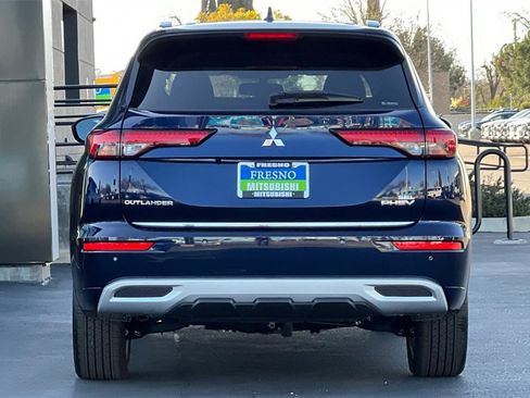 New 2025 Mitsubishi Outlander SEL image 6