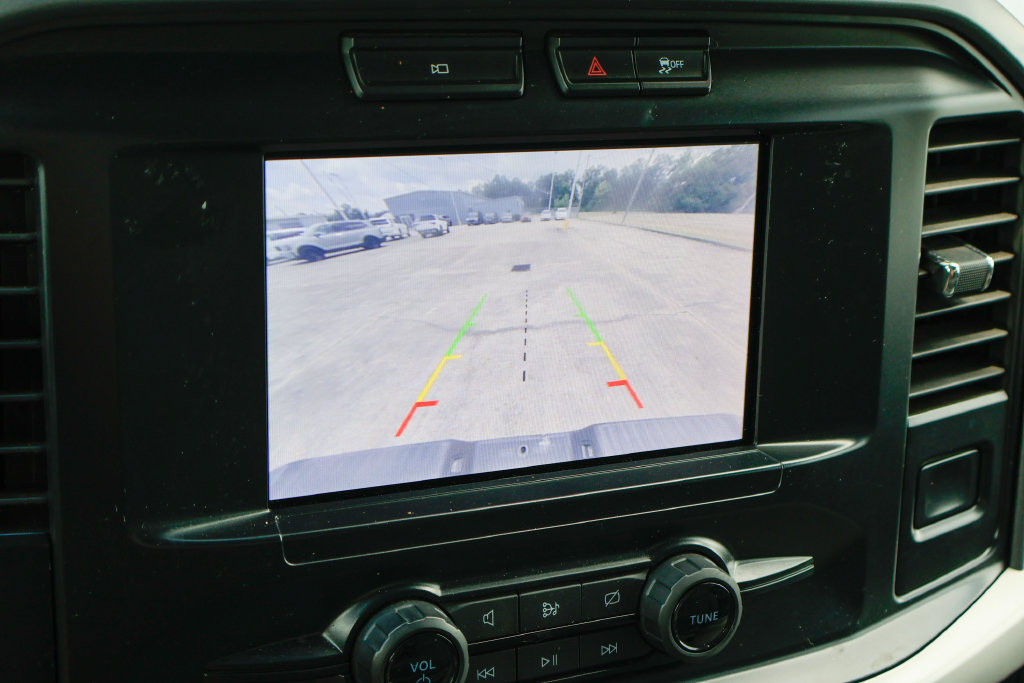 Used 2023 Ford F150 XLT AWD/4WD image 4