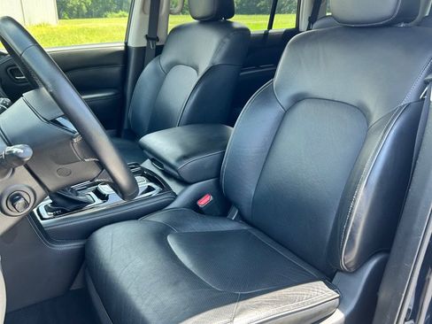 Used 2024 INFINITI QX80 Luxe RWD image 9