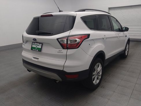 Used 2018 Ford Escape SE FWD image 9