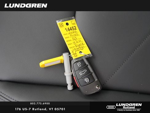 New 2025 Audi Q3 2.0T Premium image 5