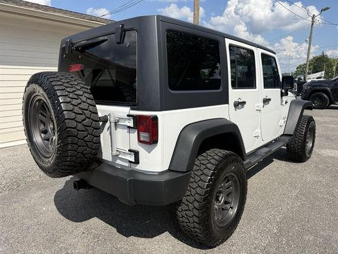 Used 2017 Jeep Wrangler Unlimited Sport w/ Quick Order Package 24S AWD/4WD image 14