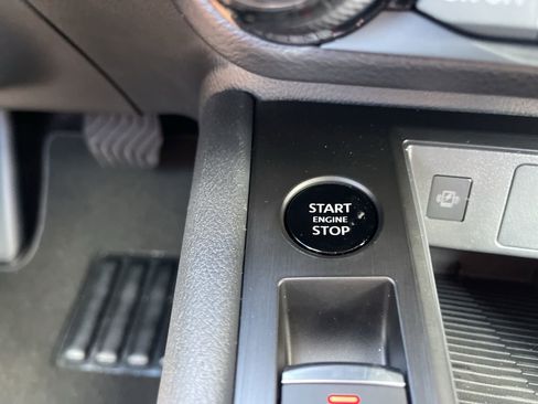 New 2026 Nissan Kicks SV image 24