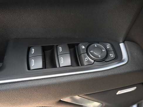 Used 2023 Chevrolet Silverado 1500 LTZ AWD/4WD image 15