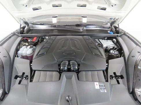 Certified 2026 Porsche Cayenne GTS AWD/4WD image 51
